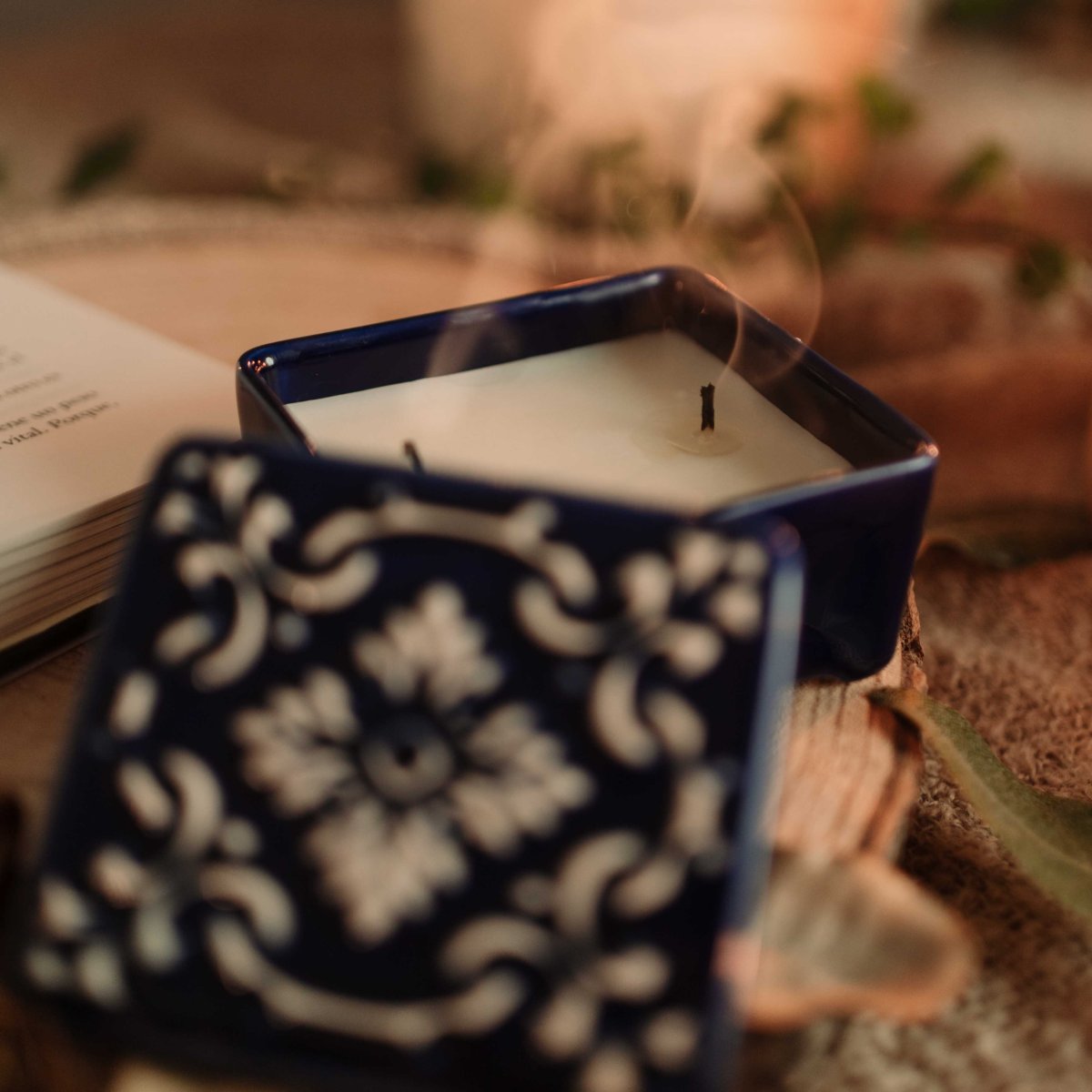 VELA AROMATICA ISLAND - Candle Box - Imagen 3