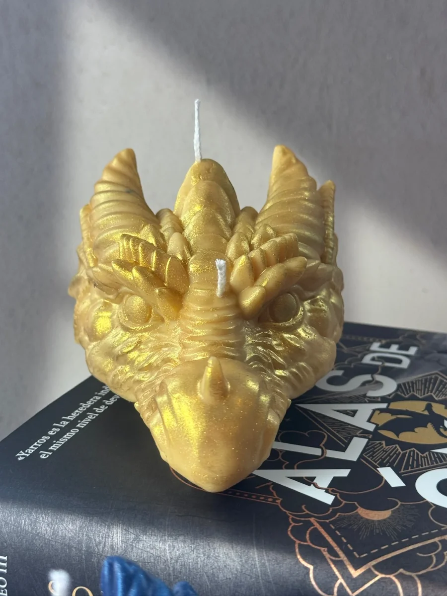Dragón dorado